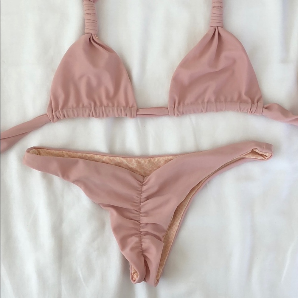 Plumeria Top and Axel Bottom in Sunrise